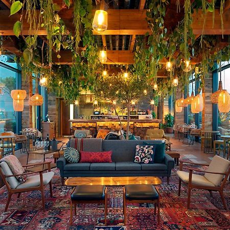 Treehouse Hotel Лондон Екстериор снимка