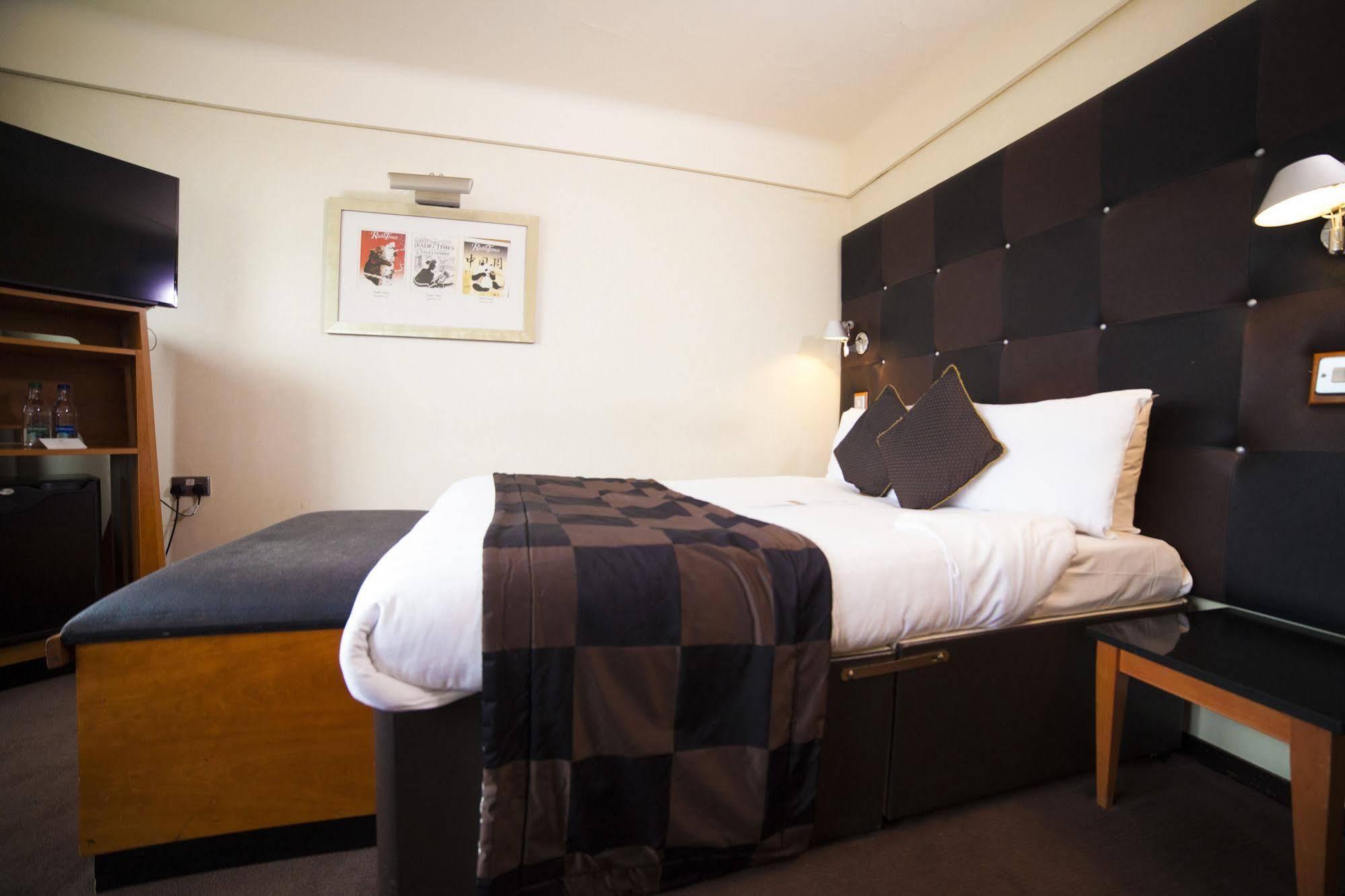 Treehouse Hotel Лондон Екстериор снимка