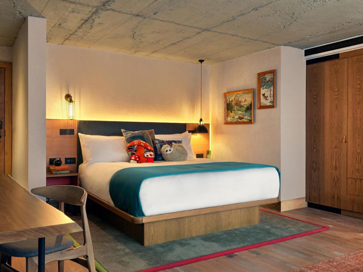 Treehouse Hotel Лондон Екстериор снимка